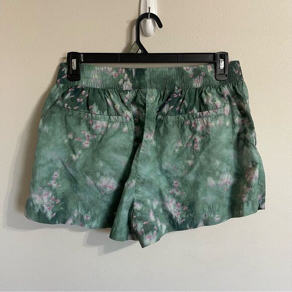 Sweaty Betty Anytime Pull On Short Size Large - Picture 4 of 7